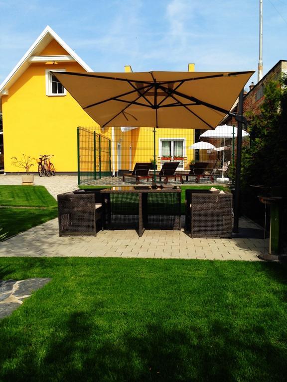 Villa Sipeky Senec Eksteriør bilde